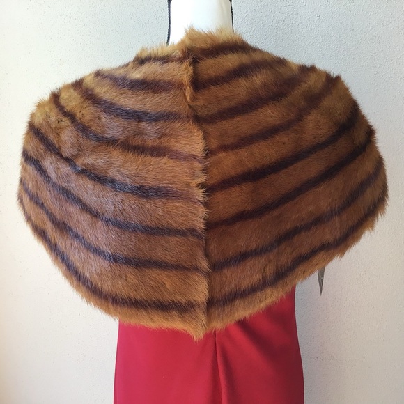 Fur Stole - Picture 5 of 5